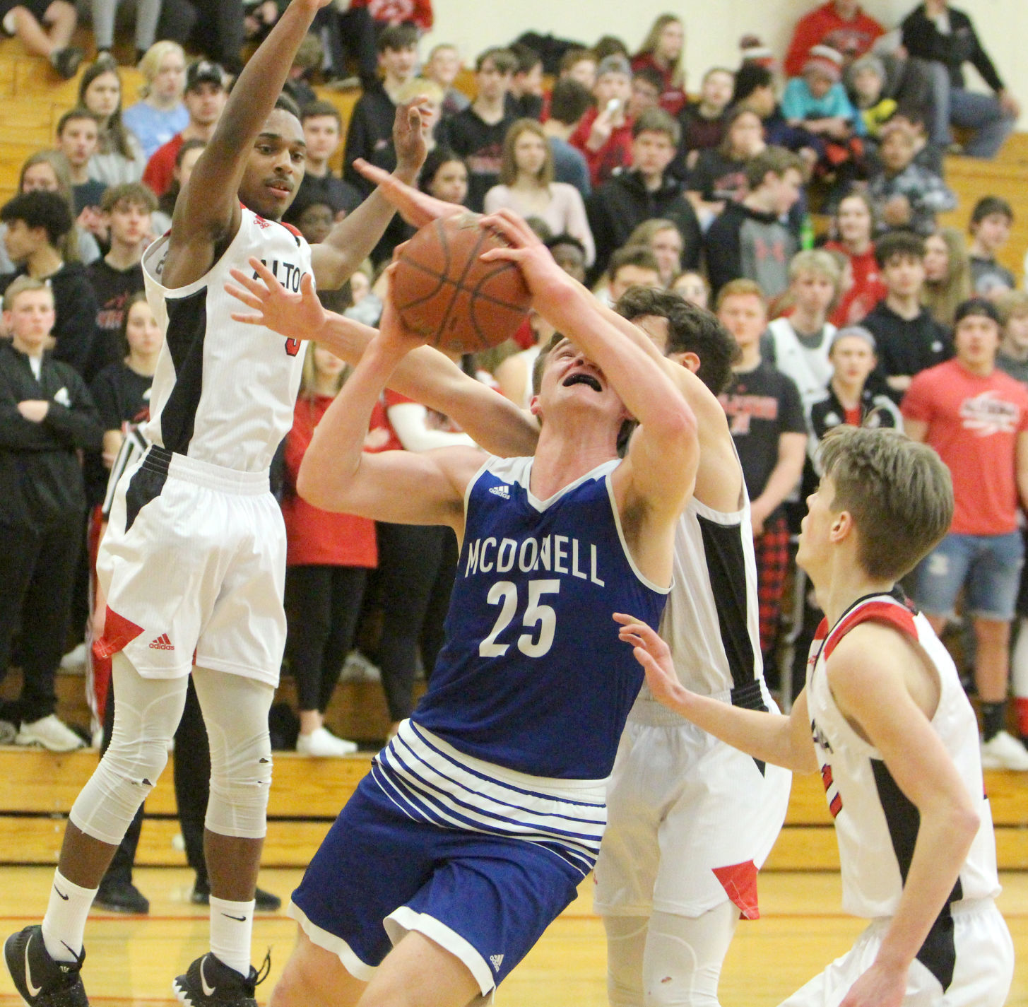 McDonell boys basketball at Altoona 2-13-20